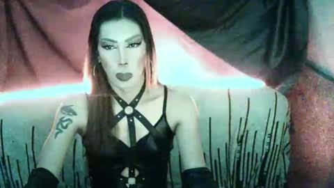 Snapshot of sexydevine_34 chatting on 21, 4, 2026 Devine online show from 21, 4, 2026