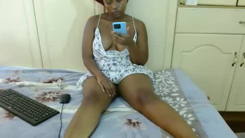 Snapshot of sexydollsx chatting on 22, 10, 2025 sexydollsx online show from 22, 10, 2025