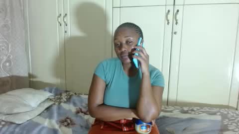 Snapshot of sexydollsx chatting on 28, 10, 2025 sexydollsx online show from 28, 10, 2025