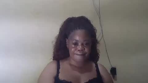 Snapshot of sexydove2 chatting on 16, 6, 2026 EMILY online show from 16, 6, 2026