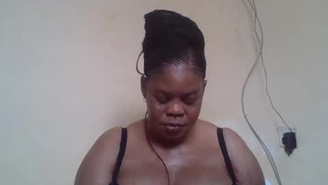 Snapshot of sexydove2 chatting on 8, 7, 2026 EMILY online show from 8, 7, 2026