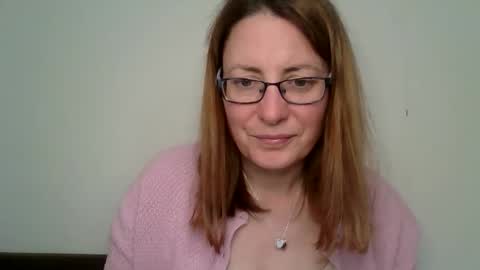 Snapshot of sexyemilyoliver chatting on 18, 5, 2026 Emily online show from 18, 5, 2026