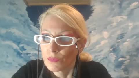 Snapshot of sexyeni chatting on 9, 1, 2025 ENI pvt moan your name WHEN I M NOT online you tell me in SNAPCHAT deal yes add me... FREE TWITTER magiconline101...... online show from 9, 1, 2025