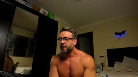 Snapshot of sexyflightz chatting on 27, 11, 2025 chris online show from 27, 11, 2025