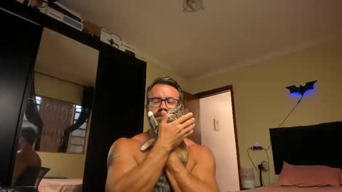 Snapshot of sexyflightz chatting on 20, 12, 2025 chris online show from 20, 12, 2025