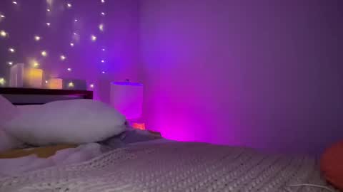 Ashley Love online show from 5, 1, 2025