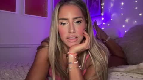 Snapshot of sexygoodvibebabe69 chatting on 14, 3, 2026 Ashley Love online show from 14, 3, 2026