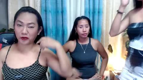 Snapshot of sexyhornymyles4uxxx chatting on 1, 12, 2024 Sexymylessss online show from 1, 12, 2024