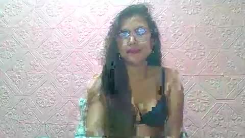 sexyjessa20 online show from 11, 3, 2026