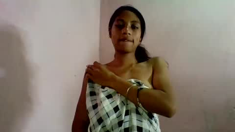 sexyjolie586 online show from 22, 7, 2026