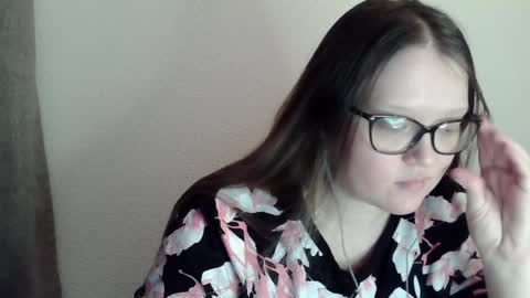Snapshot of sexykitty_2 chatting on 1, 1, 2025 Kate online show from 1, 1, 2025