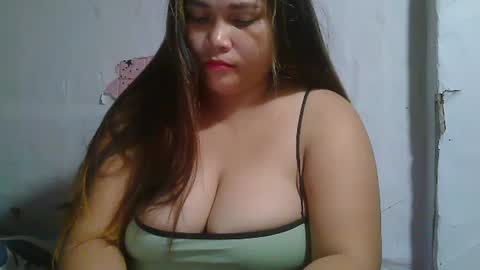Snapshot of sexykittymom chatting on 2, 3, 2025 sexykittymom online show from 2, 3, 2025