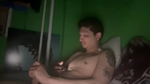 Snapshot of sexylatinoguy24 chatting on 22, 4, 2026 sexycocknyc online show from 22, 4, 2026