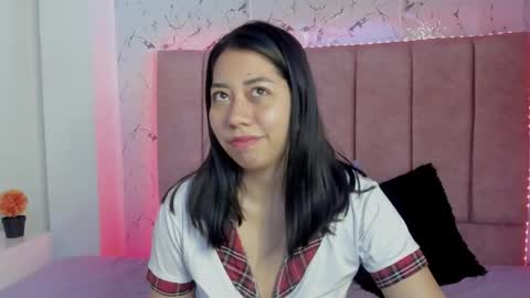 laura online show from 24, 10, 2025