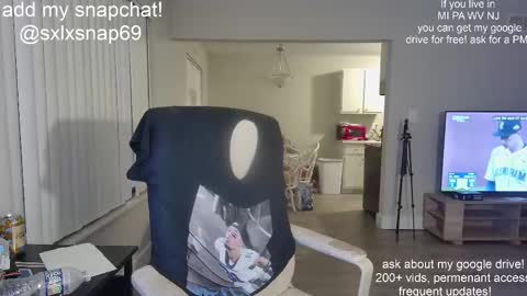 Snapshot of sexylax69 chatting on 11, 10, 2025 sexylax69 online show from 11, 10, 2025