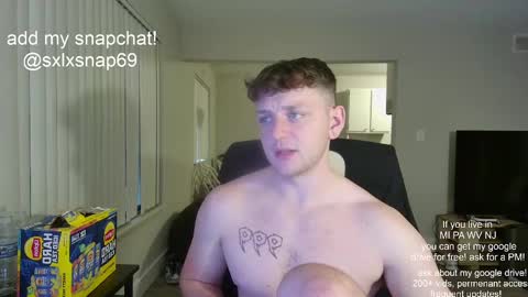 Snapshot of sexylax69 chatting on 18, 10, 2025 sexylax69 online show from 18, 10, 2025