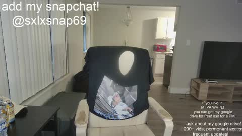 Snapshot of sexylax69 chatting on 29, 10, 2025 sexylax69 online show from 29, 10, 2025