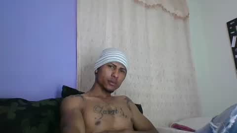 Snapshot of sexyleon69 chatting on 1, 10, 2025 Sexy leon online show from 1, 10, 2025