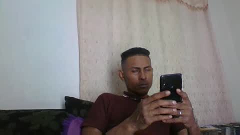Snapshot of sexyleon69 chatting on 3, 12, 2025 Sexy leon online show from 3, 12, 2025