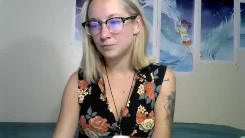 Snapshot of sexylexie93 chatting on 21, 10, 2025 sexylexie93 online show from 21, 10, 2025