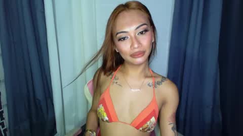 maxine online show from 4, 2, 2025