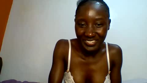 sexylucia5 online show from 29, 4, 2026