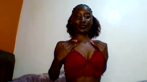 sexylucia5 online show from 13, 6, 2026