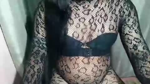 Snapshot of sexymika_xoxo chatting on 7, 4, 2026 Mika online show from 7, 4, 2026