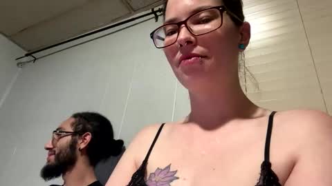 Snapshot of sexymilf42088 chatting on 12, 3, 2025 sexymilf42088 online show from 12, 3, 2025