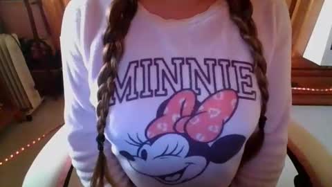 sexymisss24 online show from 17, 4, 2026