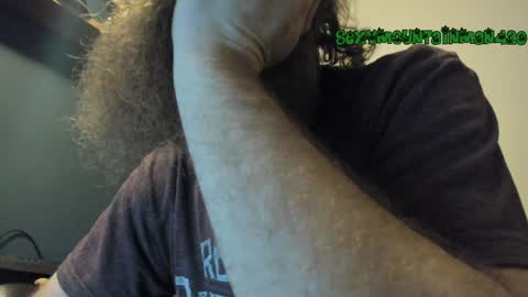 Snapshot of sexymountainman420 chatting on 21, 12, 2024 Sexymountainman420 online show from 21, 12, 2024