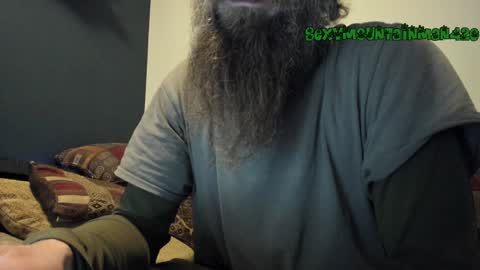Snapshot of sexymountainman420 chatting on 23, 12, 2024 Sexymountainman420 online show from 23, 12, 2024