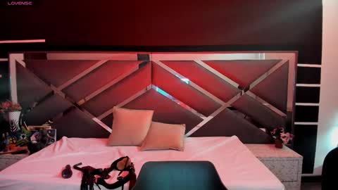 N A F online show from 19, 9, 2025