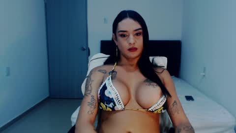 Natalia Duran online show from 13, 1, 2025