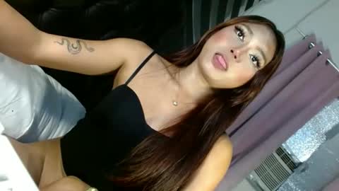 Snapshot of sexynaughtymorena chatting on 3, 11, 2025 REA online show from 3, 11, 2025