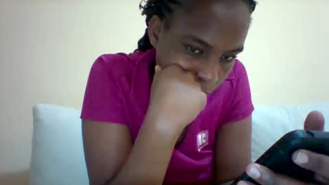 DOVY ACHIENG online show from 29, 1, 2025