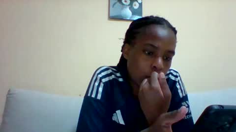 DOVY ACHIENG online show from 31, 1, 2025