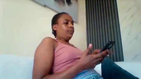 Snapshot of sexyqueen3457132 chatting on 25, 10, 2025 DOVY ACHIENG online show from 25, 10, 2025