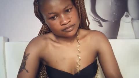 queenivy online show from 10, 2, 2026