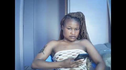 queenivy online show from 15, 2, 2026