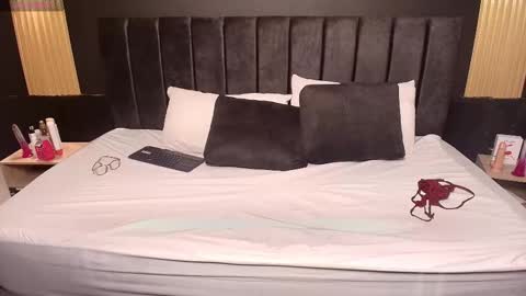 R A C H E L online show from 6, 10, 2025