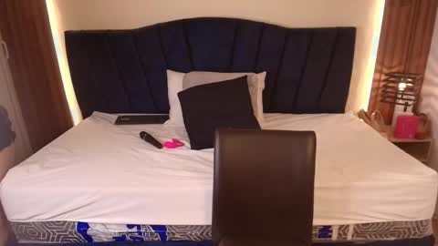 R A C H E L online show from 10, 3, 2026