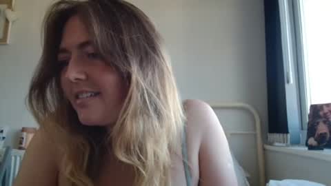 Snapshot of sexyracquelukxx chatting on 17, 11, 2025 sexyracquelukxx online show from 17, 11, 2025