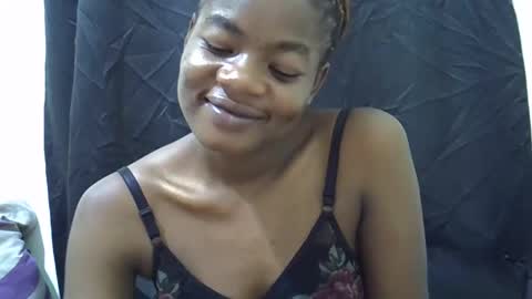 Snapshot of sexyshaz22 chatting on 11, 3, 2026 sexyshaz22 online show from 11, 3, 2026