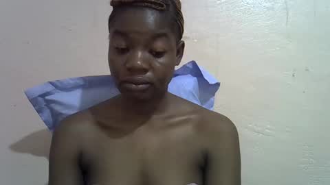 Snapshot of sexyshaz22 chatting on 6, 4, 2026 sexyshaz22 online show from 6, 4, 2026