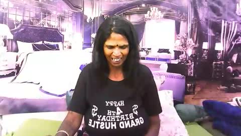 sexyva4u2luv online show from 4, 11, 2025