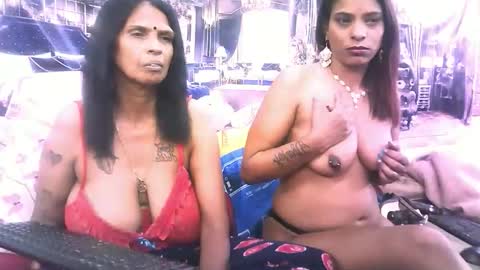 sexyva4u2luv online show from 18, 12, 2025