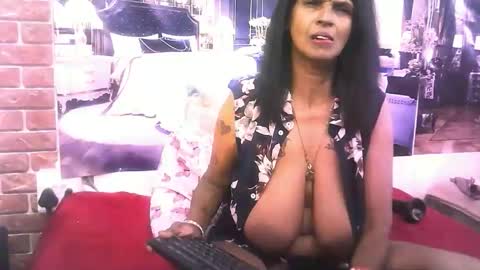 sexyva4u2luv online show from 19, 12, 2025