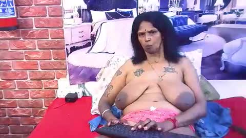 Snapshot of sexyva4u2luv chatting on 9, 2, 2026 sexyva4u2luv online show from 9, 2, 2026