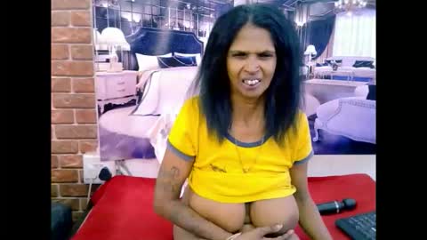 sexyva4u2luv online show from 18, 5, 2026